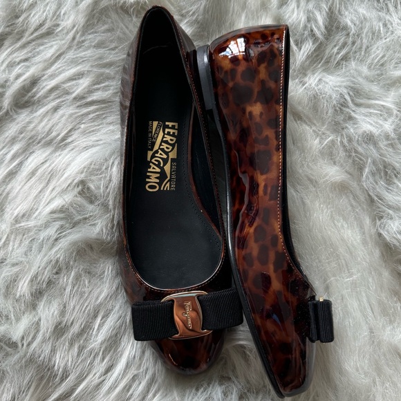 NEW Ferragamo Patent Leather Animal Print Ballet Flat - Picture 4 of 5